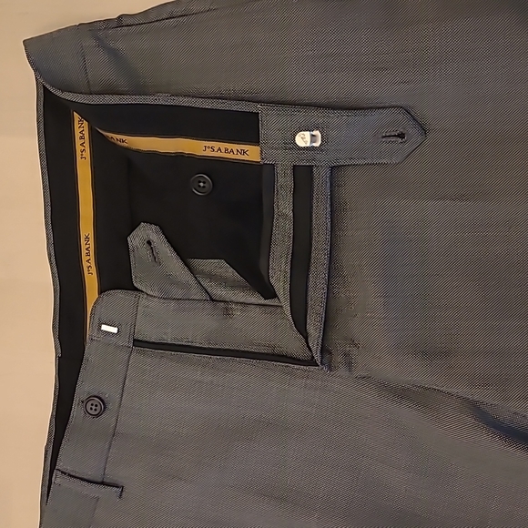 EUC Jos. A. Bank 100% Wool Signature Gold Traditional Fit Suit - Picture 13 of 17